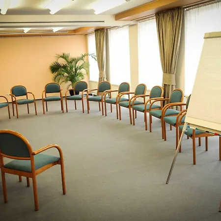 ホテル Good Morning+ Halle Leipzig