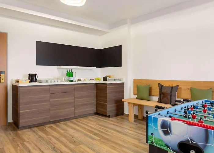 Good Morning+ Halle Leipzig Hotell 4*